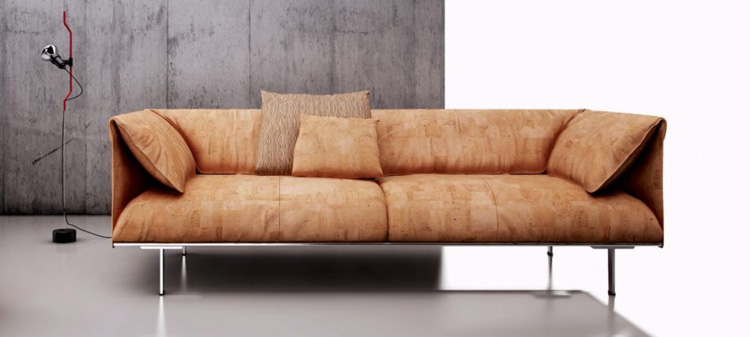 Sofa mit Korkstoff bezogen